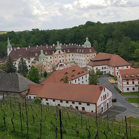 Fewo-auf-der-muehlwiese-fuer-4-10-personen * غروسشوناو